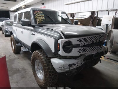 FORD BRONCO 2022