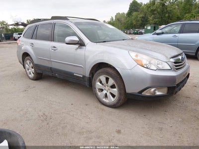 SUBARU OUTBACK 2012