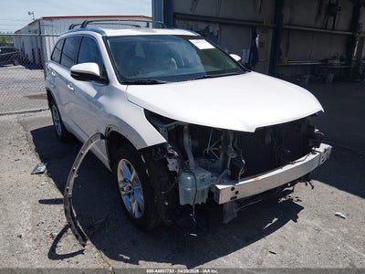 TOYOTA HIGHLANDER 2016