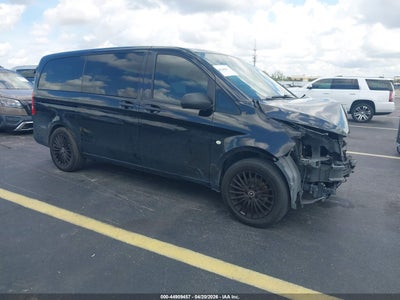 MERCEDES-BENZ METRIS 2017