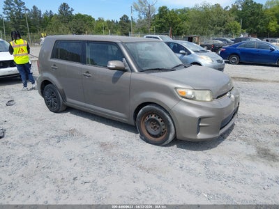 SCION XB 2012