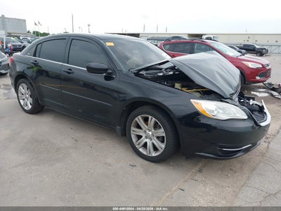 CHRYSLER 200 2013