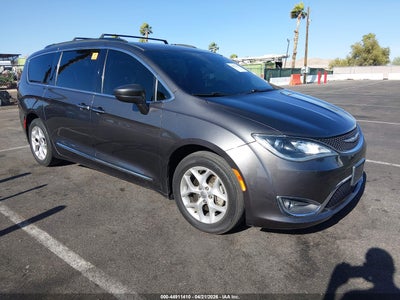 CHRYSLER PACIFICA 2017