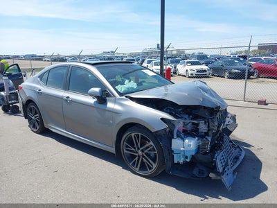 TOYOTA CAMRY 2025