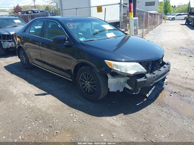 TOYOTA CAMRY 2012