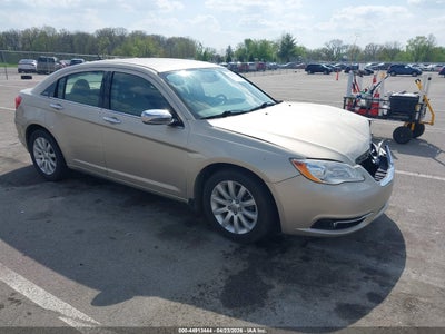 CHRYSLER 200 2013