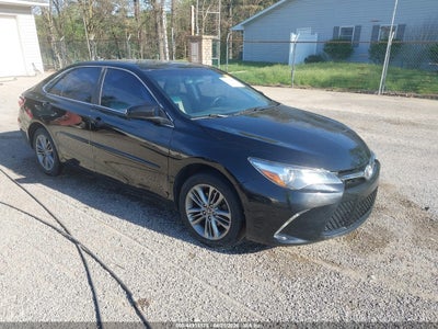TOYOTA CAMRY 2016