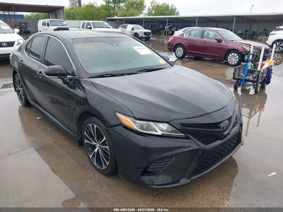 TOYOTA CAMRY 2018