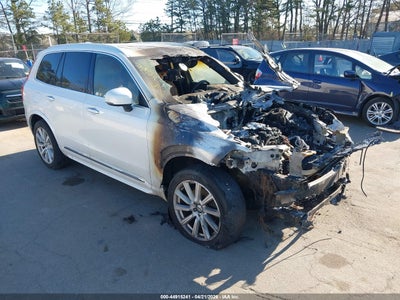 VOLVO XC90 2017