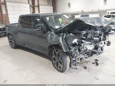 RIVIAN R1T 2025