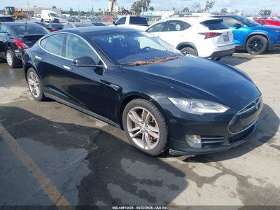 TESLA MODEL S 2014