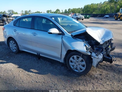 KIA RIO 2021