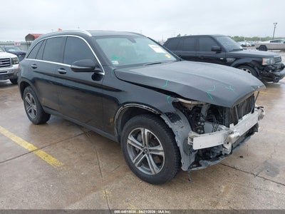 MERCEDES-BENZ GLC 300 2019