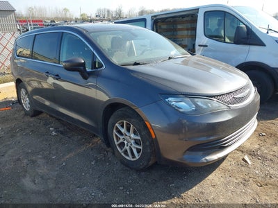 CHRYSLER PACIFICA 2017
