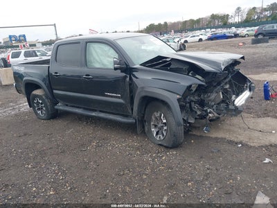 TOYOTA TACOMA 2018