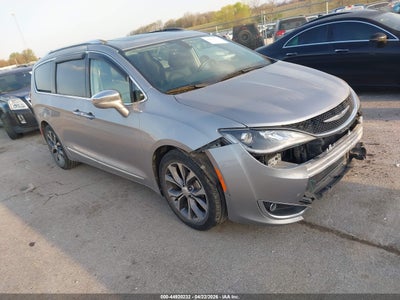 CHRYSLER PACIFICA 2017