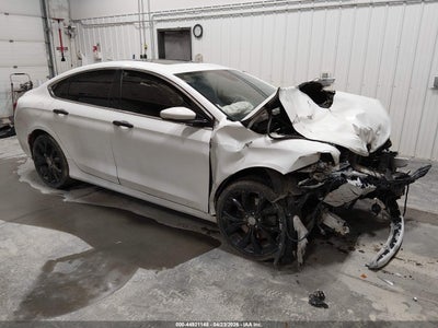 CHRYSLER 200 2015