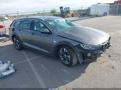 BUICK REGAL TOURX 2018