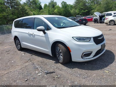 CHRYSLER PACIFICA HYBRID 2023