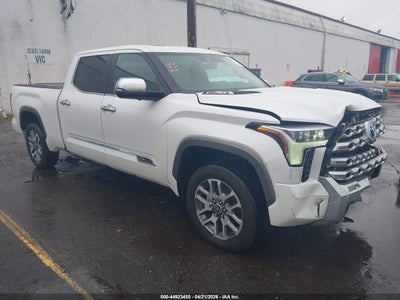 TOYOTA TUNDRA HYBRID 2024
