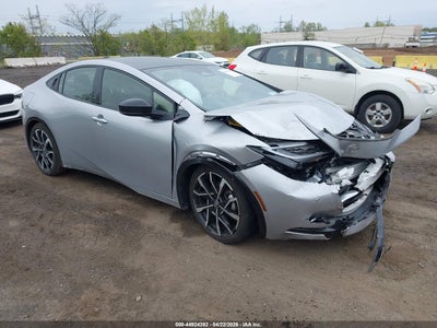 TOYOTA PRIUS PRIME 2024