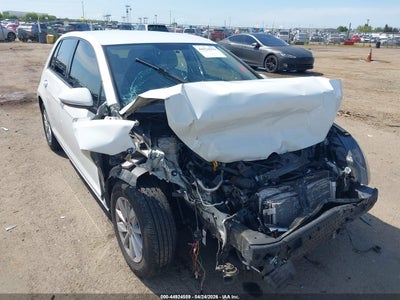 VOLKSWAGEN GOLF 2016