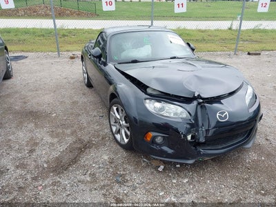 MAZDA MX-5 MIATA 2015
