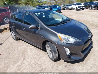 TOYOTA PRIUS C 2015