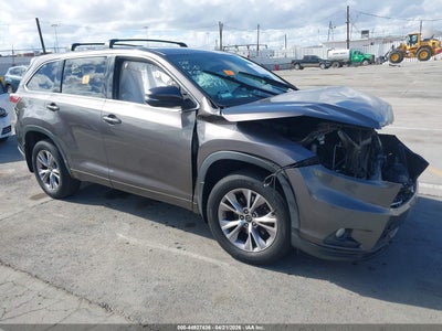 TOYOTA HIGHLANDER 2016