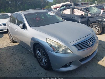 INFINITI G37 2013