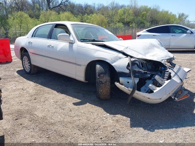 LINCOLN TOWN CAR 2003
