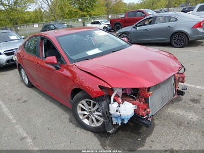 TOYOTA CAMRY 2025