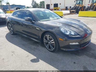 PORSCHE PANAMERA 2012