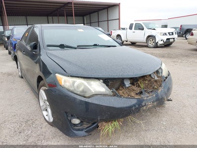 TOYOTA CAMRY 2014