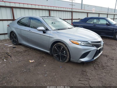 TOYOTA CAMRY 2020