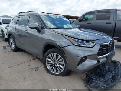 TOYOTA HIGHLANDER 2026