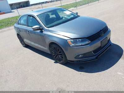VOLKSWAGEN JETTA 2011