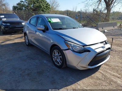 TOYOTA YARIS IA 2017
