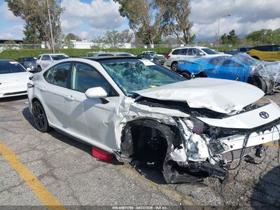 TOYOTA CAMRY 2025