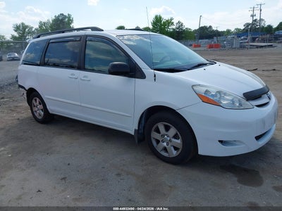 TOYOTA SIENNA 2010