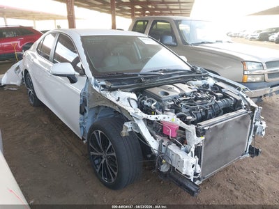 TOYOTA CAMRY 2020