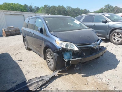 TOYOTA SIENNA 2019