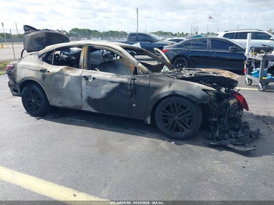 TOYOTA CAMRY 2026