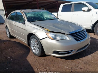 CHRYSLER 200 2013