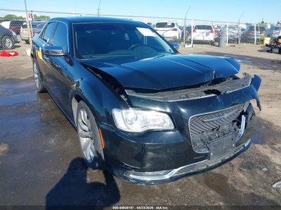 CHRYSLER 300 2019