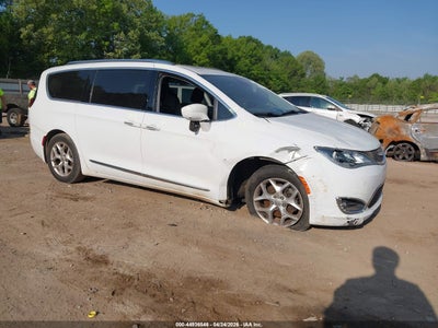 CHRYSLER PACIFICA 2018