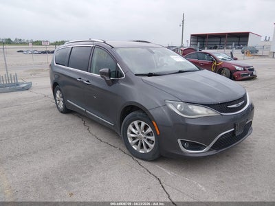 CHRYSLER PACIFICA 2018