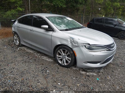 CHRYSLER 200 2015