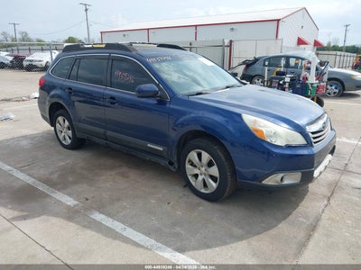 SUBARU OUTBACK 2011
