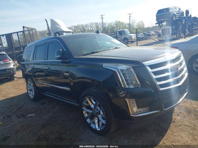 CADILLAC ESCALADE 2017